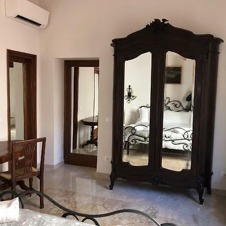 Viola Borgia * Florence