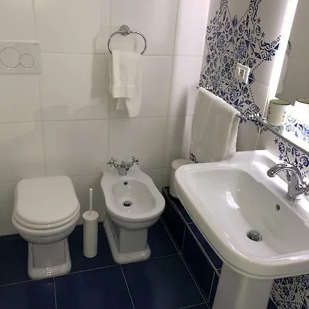 Viola Borgia Florence